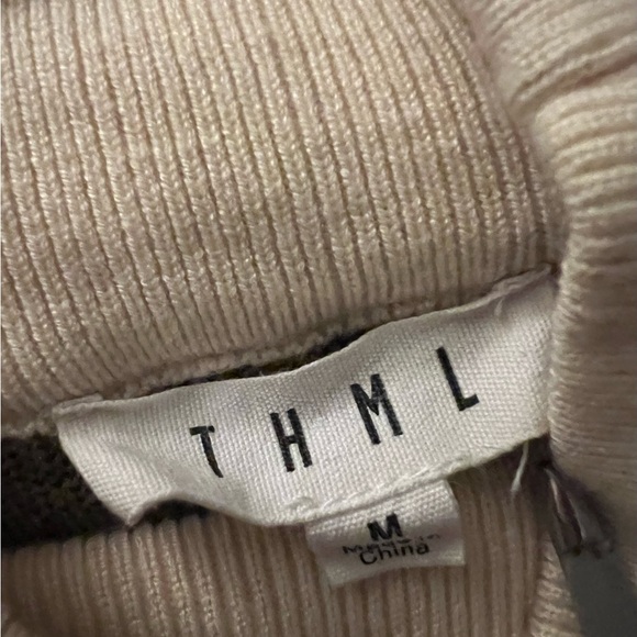 THML Colorblock Crew Neck Sweater Medium - Picture 5 of 10